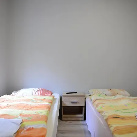 Zacisze Lesne Hostel *
