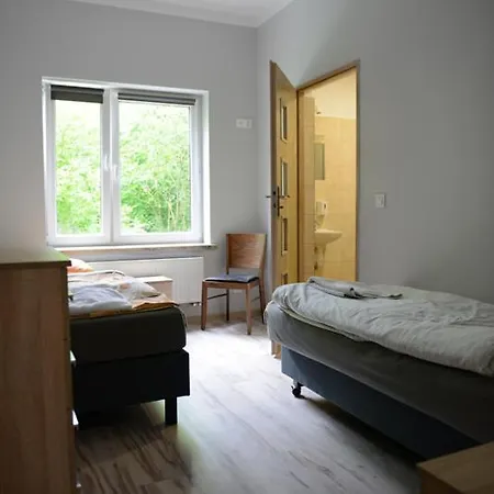 Zacisze Lesne Hostel *